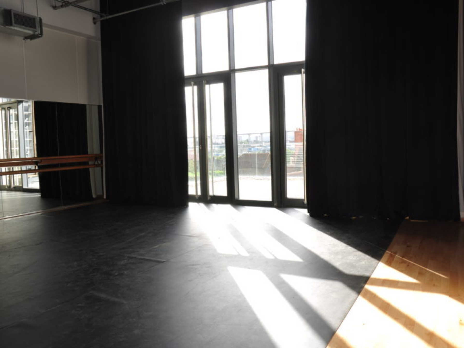 DANCE 3
