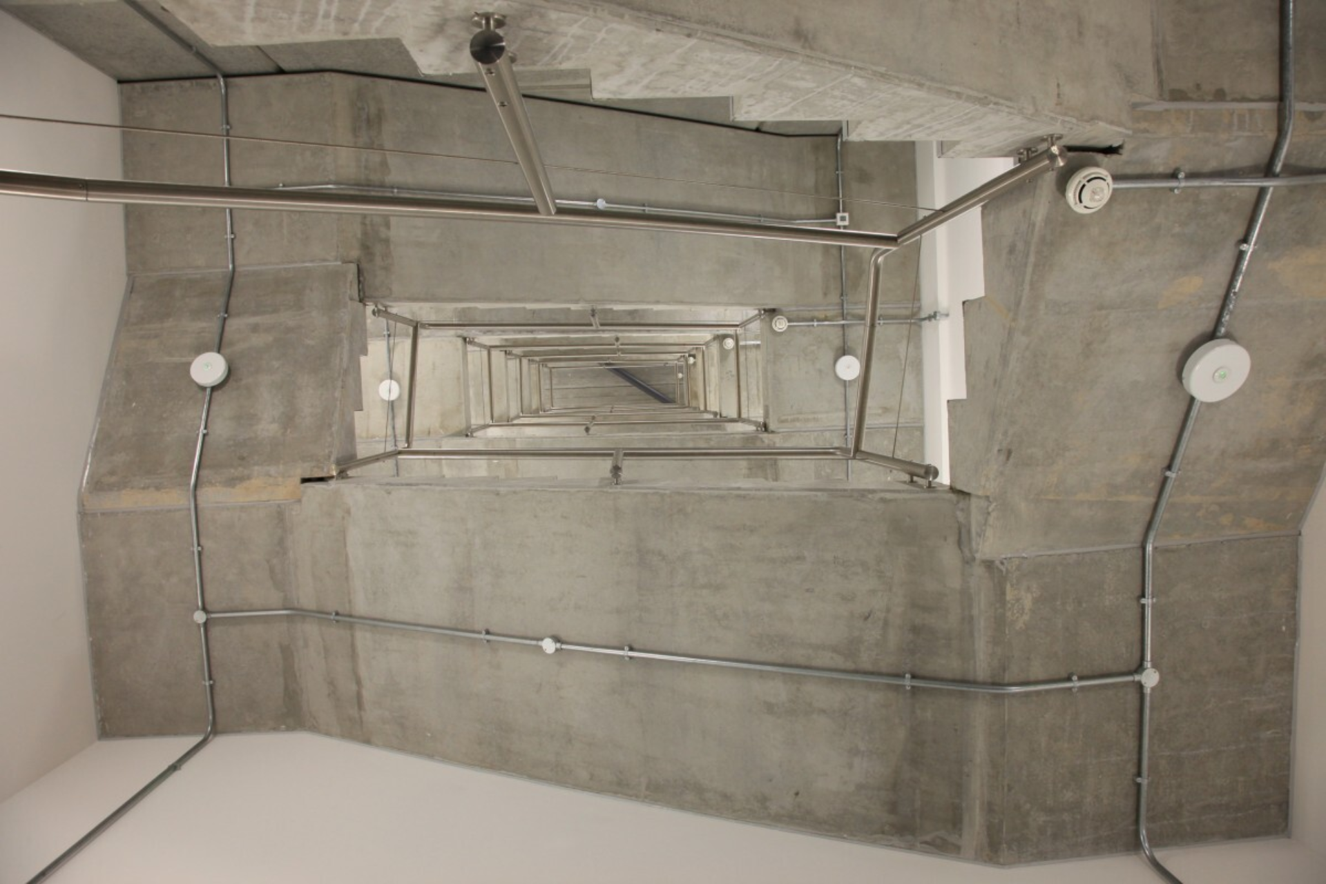 Studio 08 copy 8
